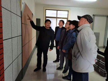 河南省建設(shè)科技協(xié)會(huì)理事長(zhǎng)張利萍、秘書長(zhǎng)段敬民等一行蒞臨調(diào)研